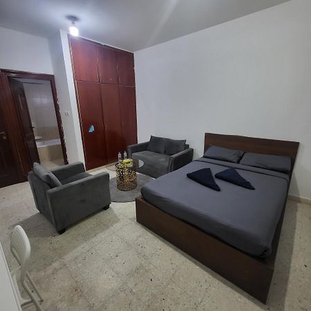 Corniche Full Studio Apartment Abu Dhabi Exterior foto