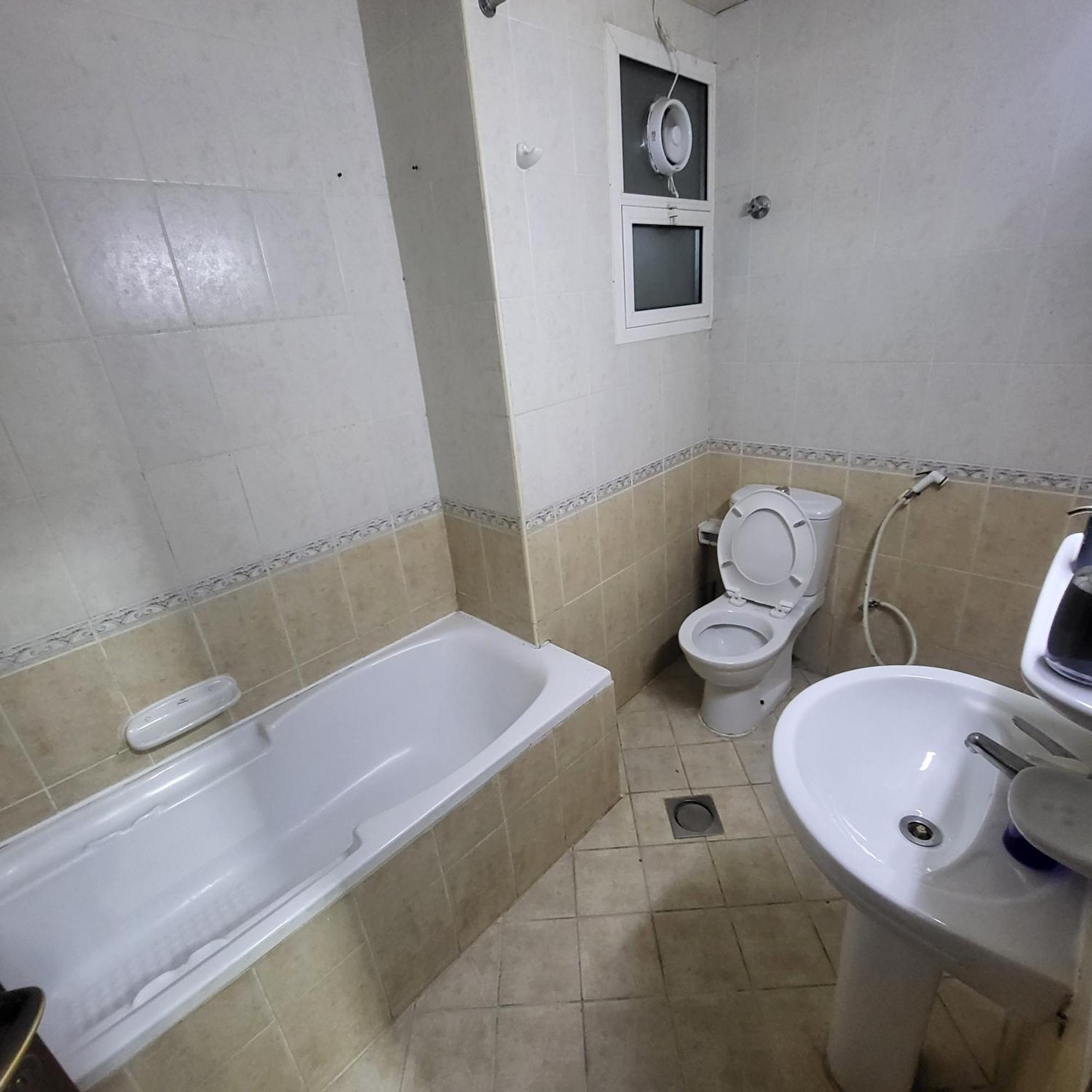 Corniche Full Studio Apartment Abu Dhabi Exterior foto